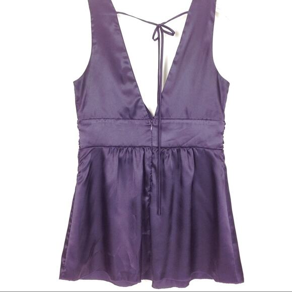 Forever 21‎  Sugar Plum Purple Beaded Sleeveless Top V-neck Satin Size Small - Picture 2 of 7